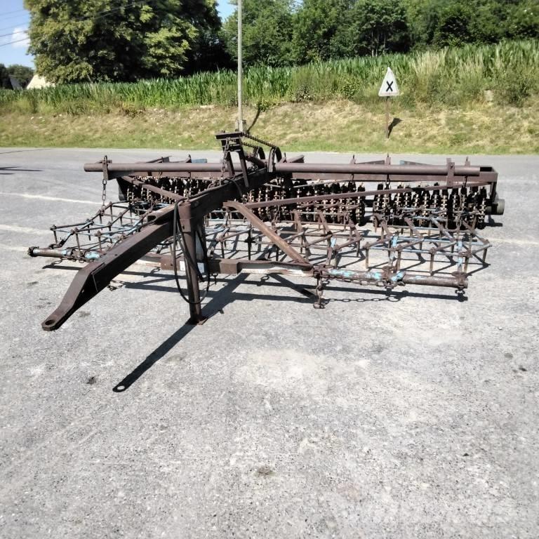  FERJU TRAINÉ Drugi strojevi i priključci za obradu zemlje