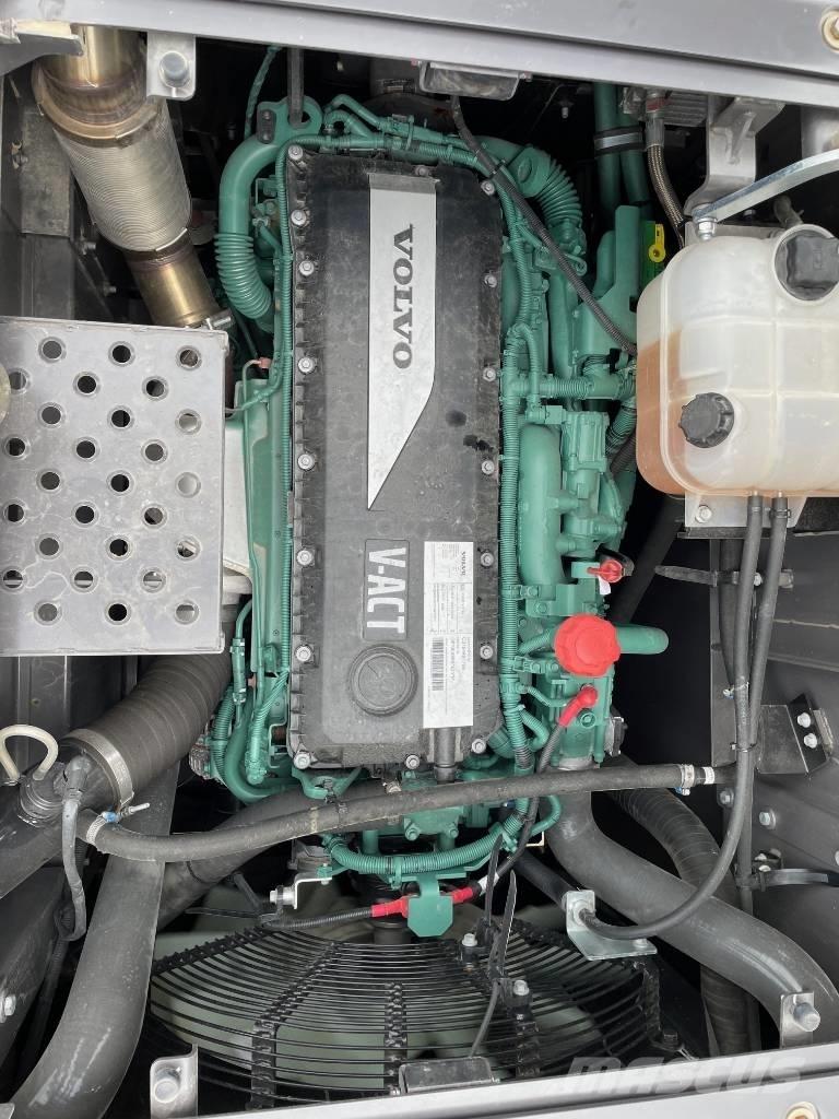 Volvo EC250E Bageri gusjeničari