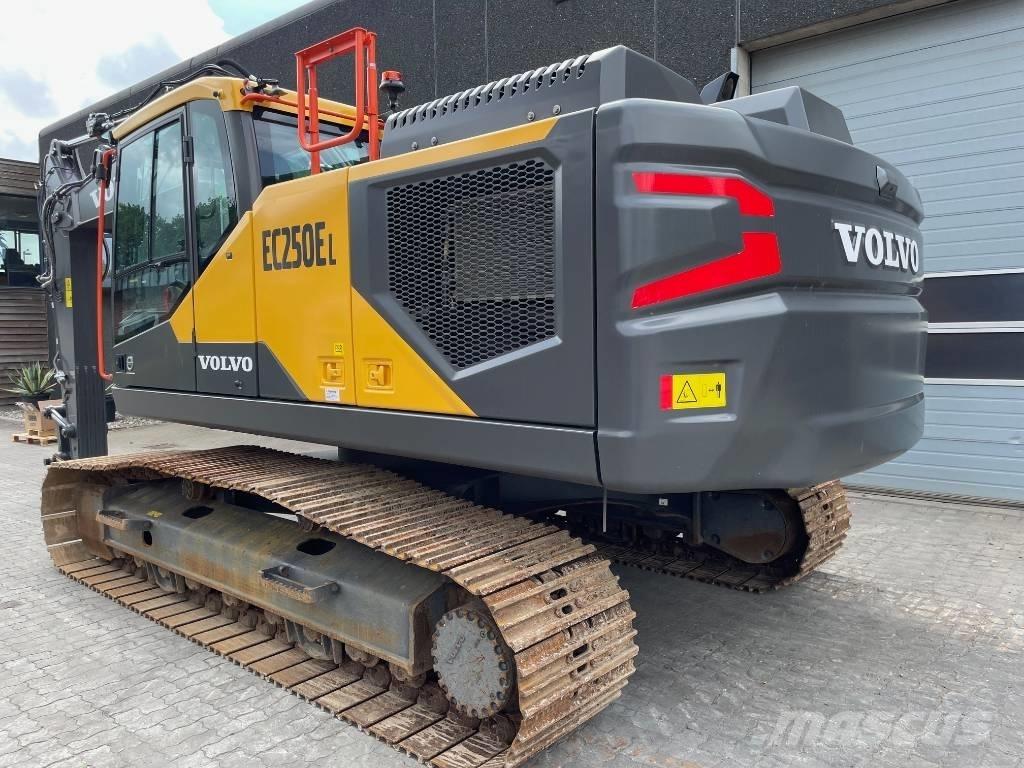 Volvo EC250E Bageri gusjeničari