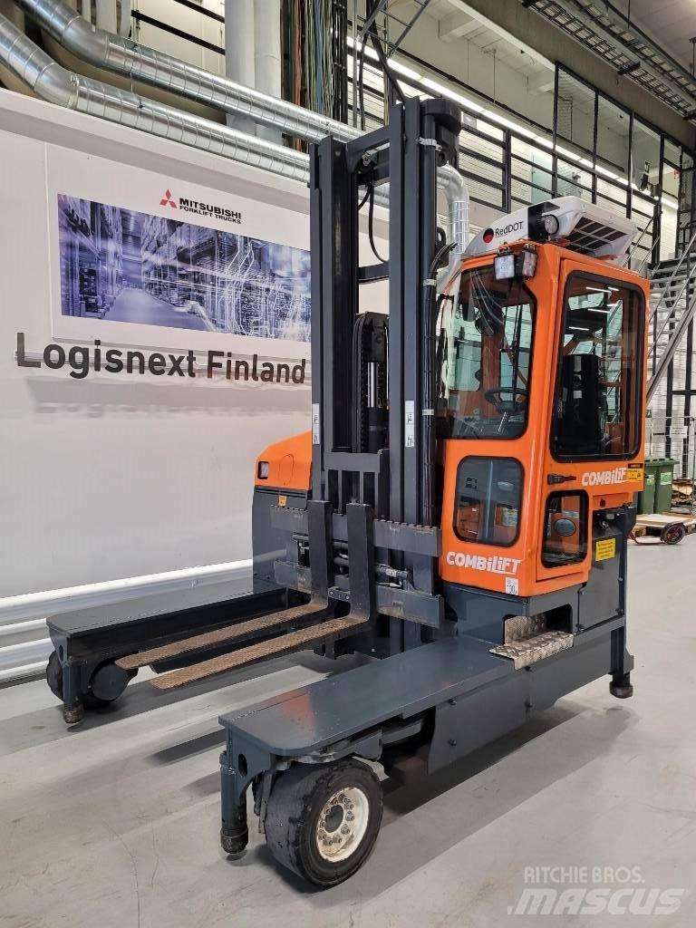 Combilift C 4000 Viličari sa 4-stranskim dohvatom