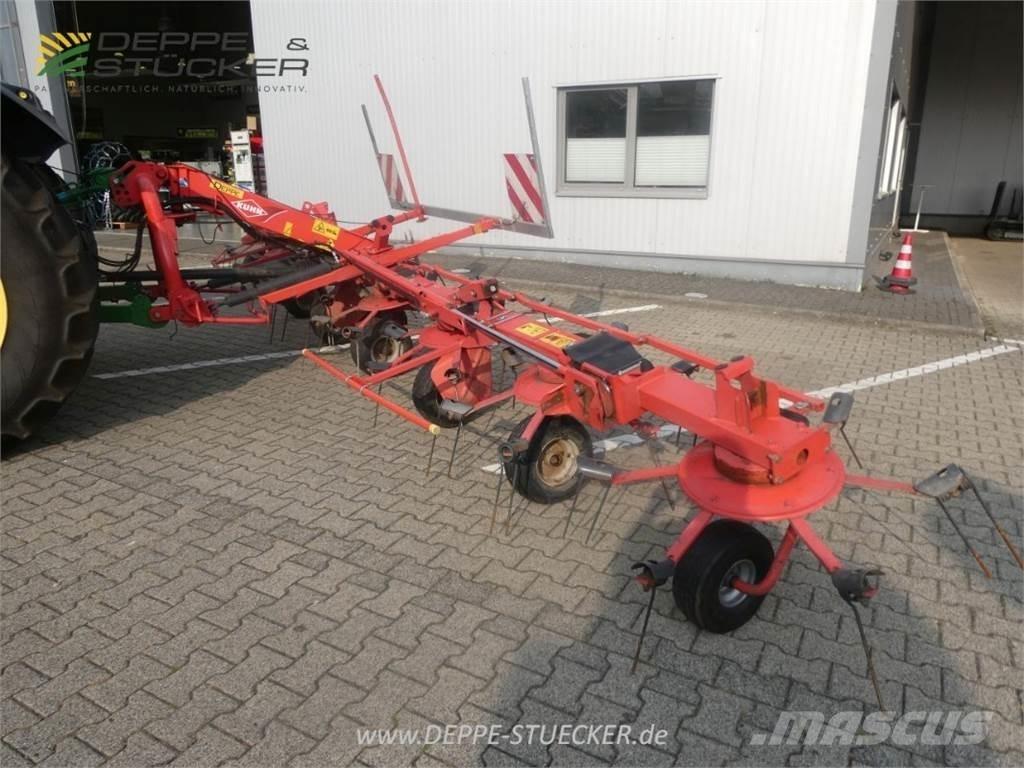 Kuhn GF 8702 Okretači i sakupljači sijena