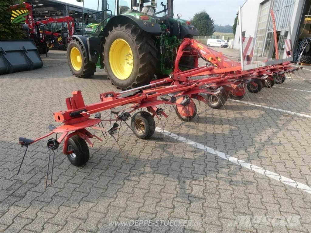 Kuhn GF 8702 Okretači i sakupljači sijena