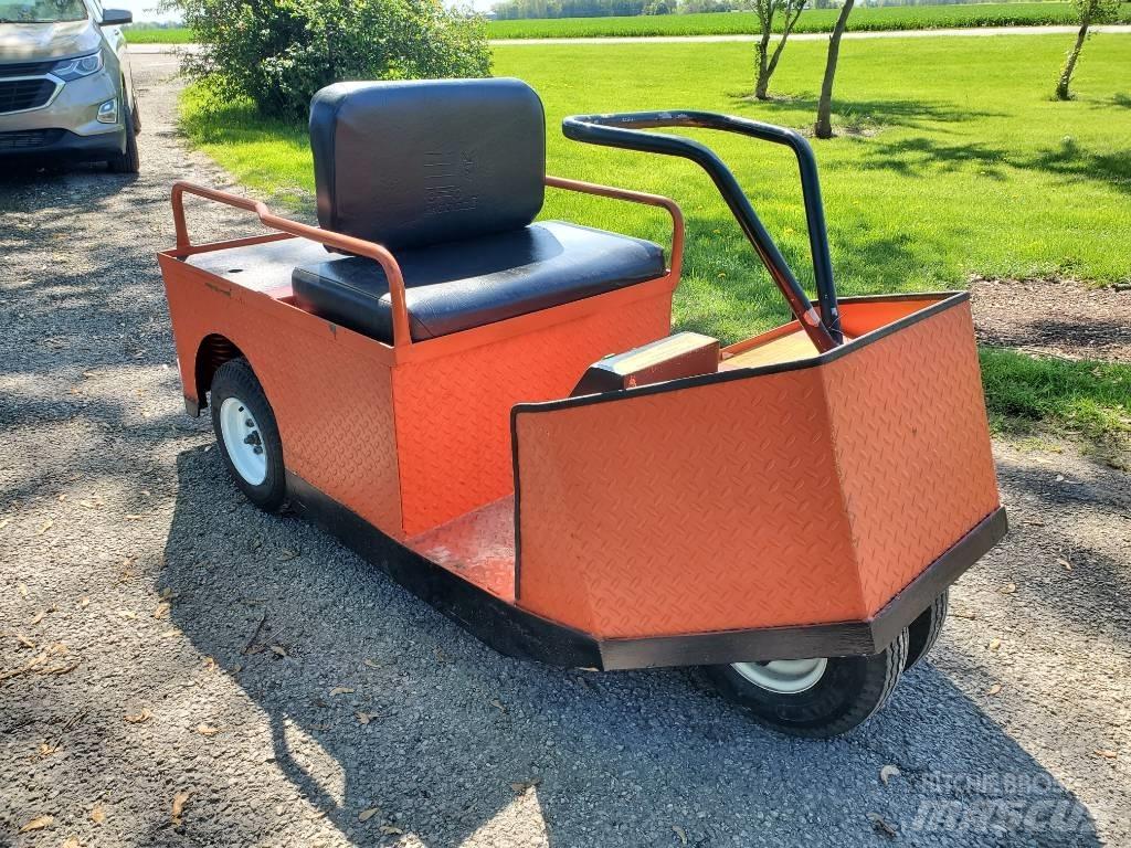  Pack Mule PC3004SA Vučna vozila