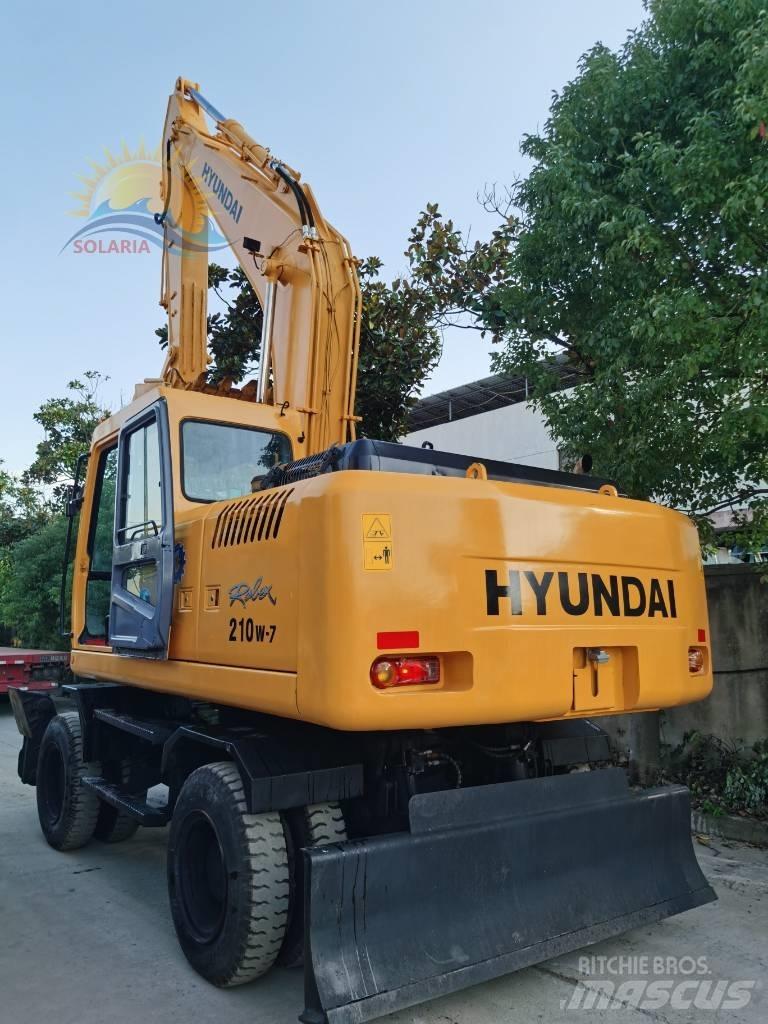 Hyundai R210W-7 Bageri na kotačima