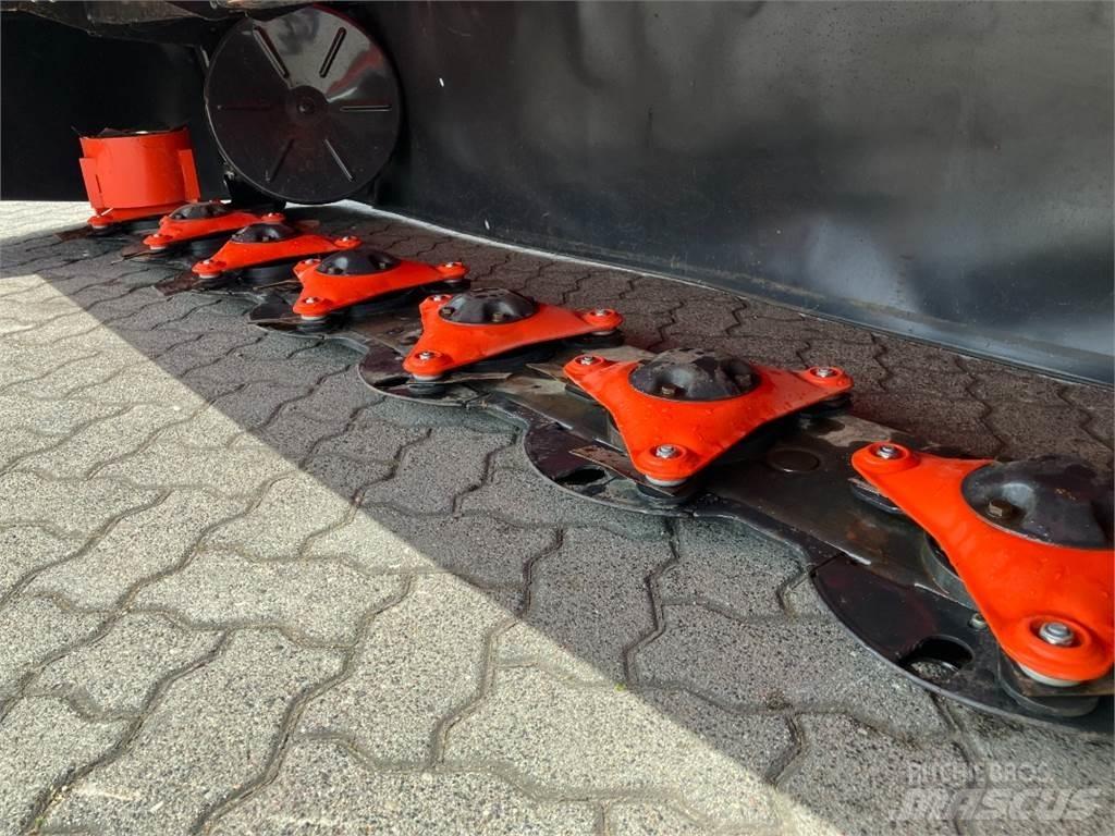 Kubota DM4032 Uređaji za kosilice