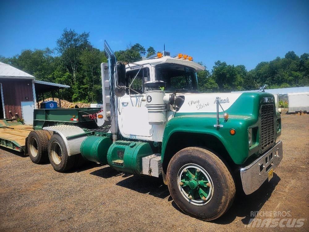 Mack R 688 ST Traktorske jedinice