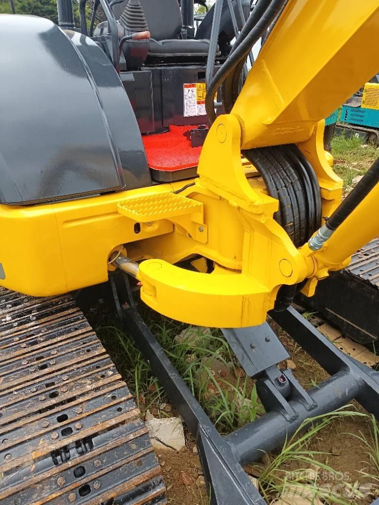 Komatsu PC 40 Bageri gusjeničari