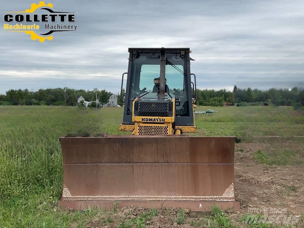 Komatsu D 39 EX-21 A Buldožeri gusjeničari