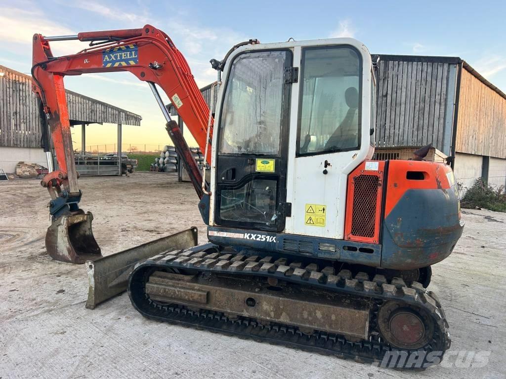 Kubota KX 251 Midi bageri 7t – 12t