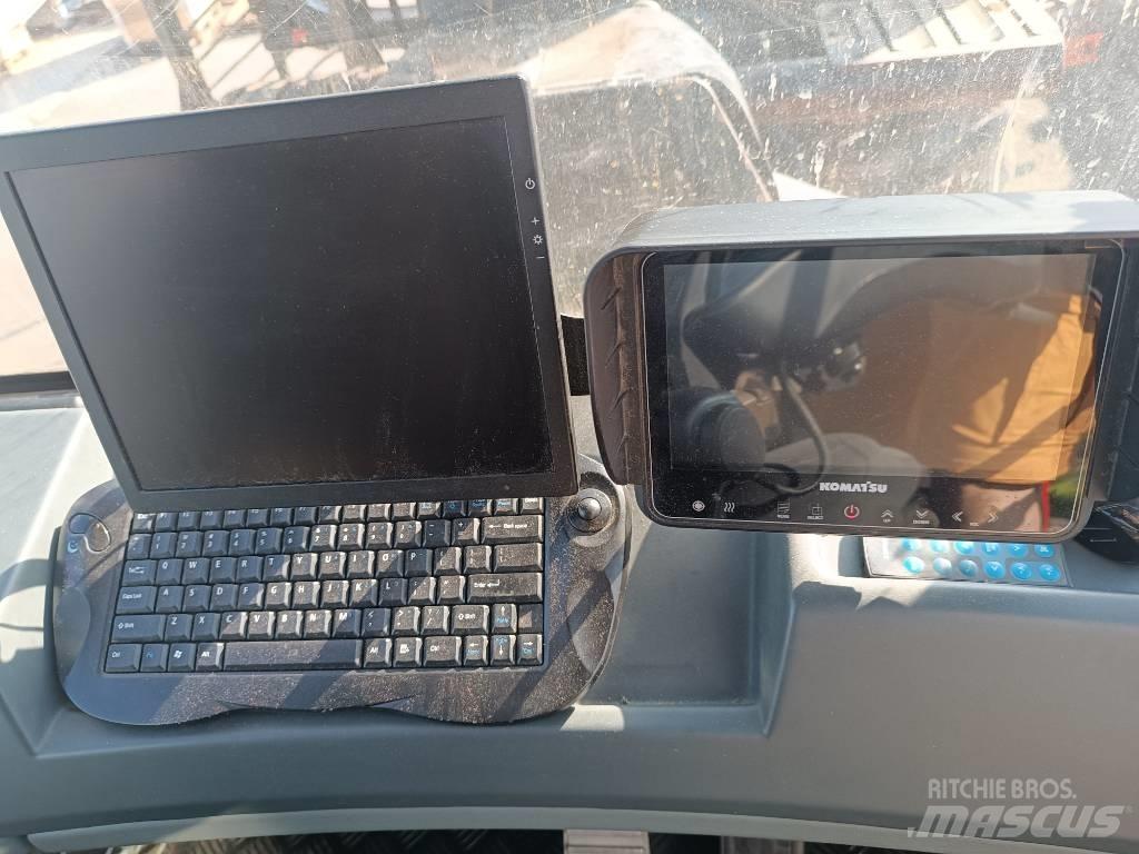 Komatsu KOMATSU 845 Forvarderi