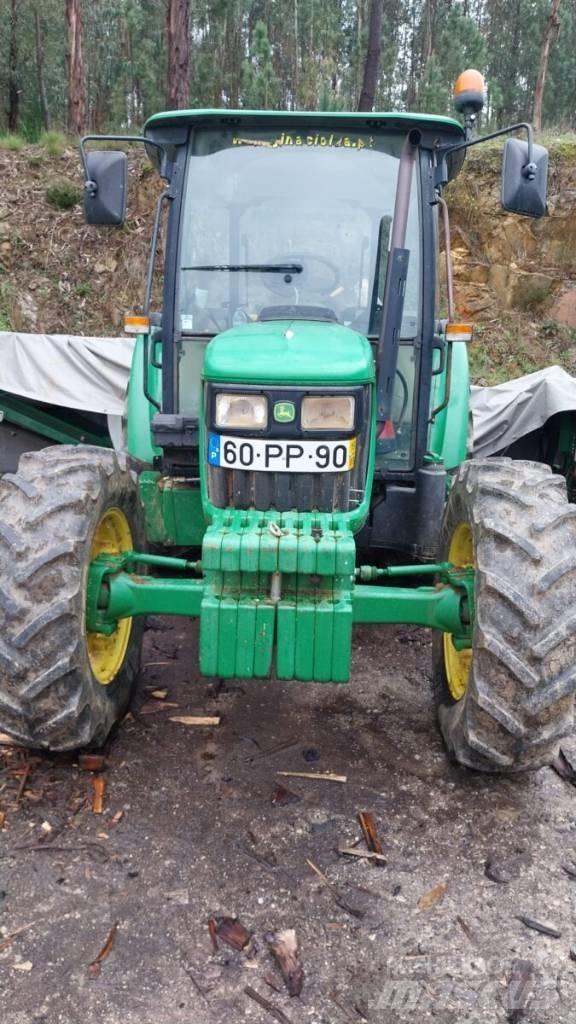 John Deere 5075 E Traktori
