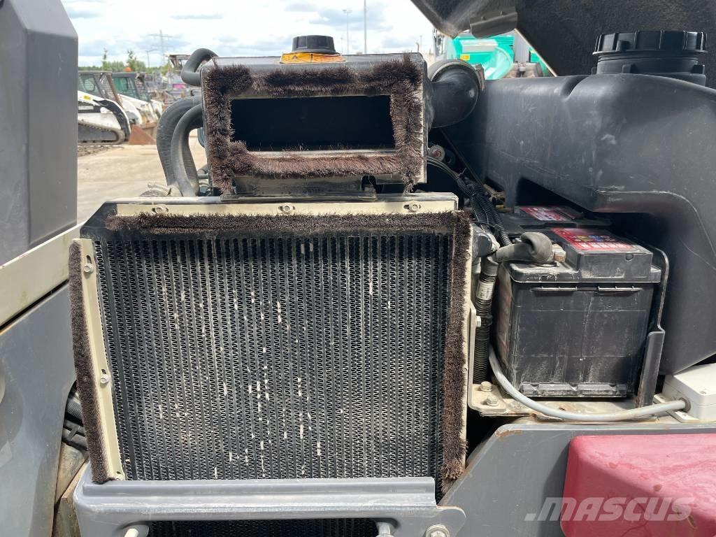 Dynapac CC1300 Valjci sa dvojnim bubnjem