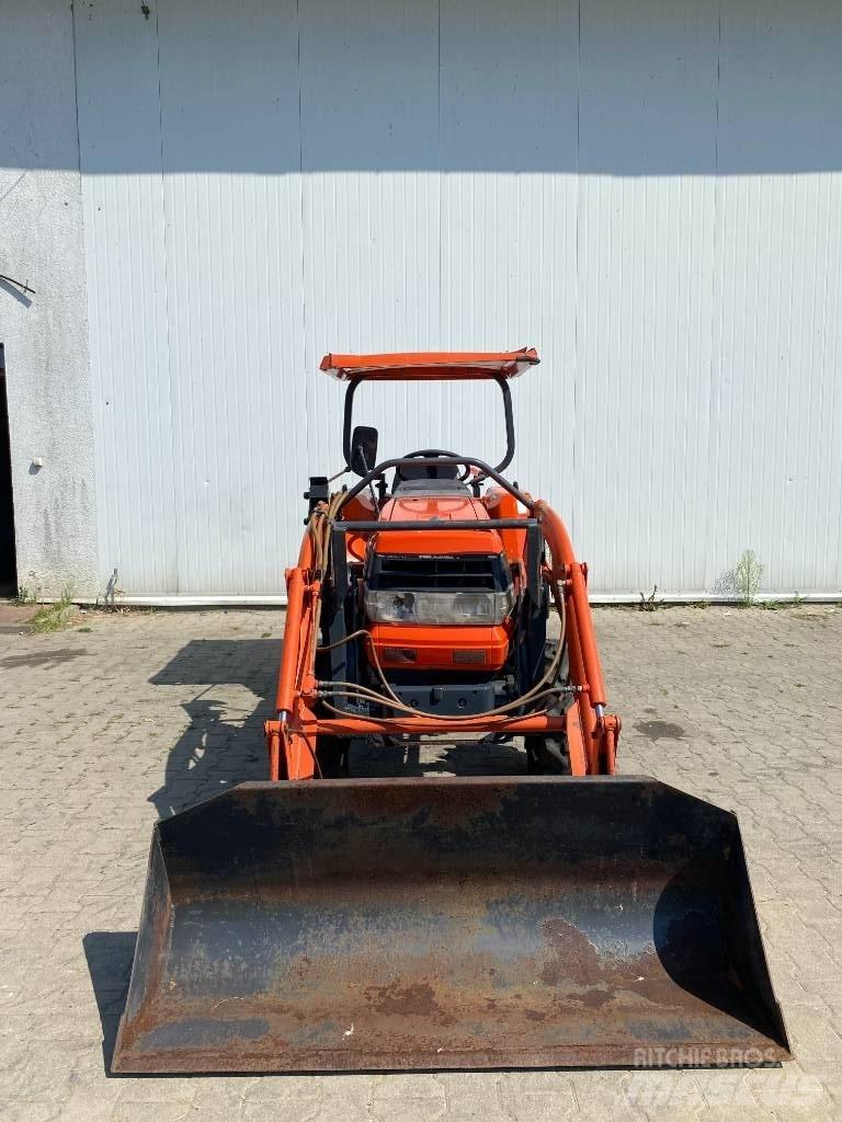 Kubota GL240+tur Kompaktni (mali) traktori