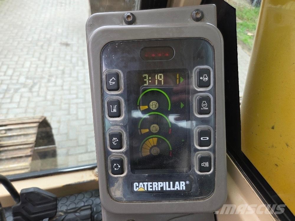 CAT 320BL Bageri gusjeničari