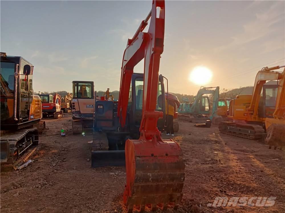 Hitachi ZX60 Mini bageri <7t