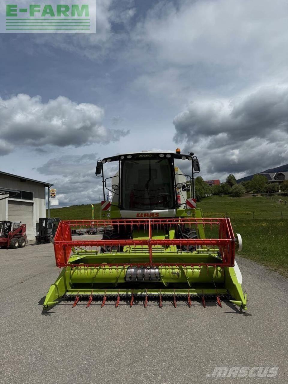 CLAAS avero 160 Kombajni