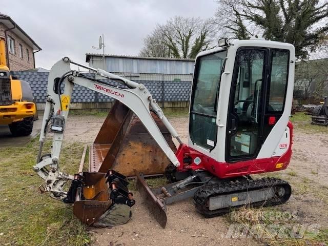 Takeuchi TB 216 V4 Mini bageri <7t