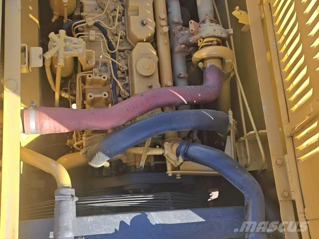 CAT 320 Bageri gusjeničari