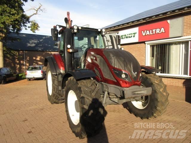Valtra T174 VERSU Traktori