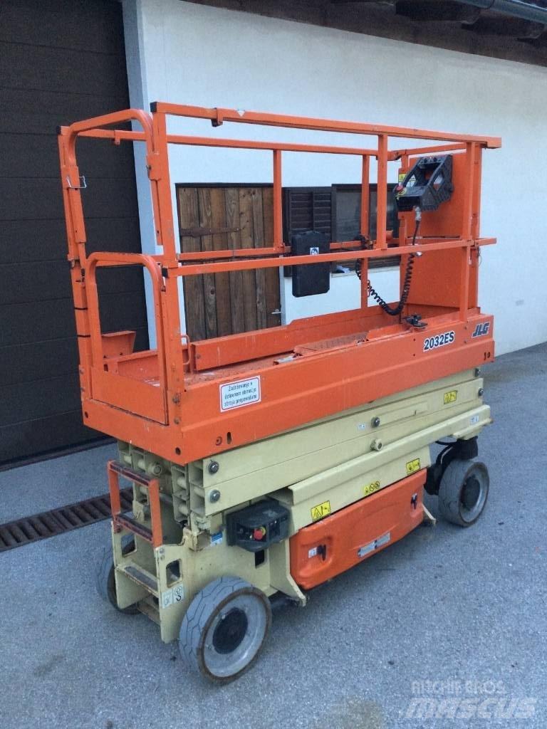 JLG 2032 ES Škaraste platforme