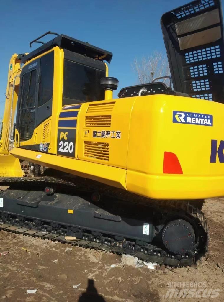 Komatsu PC 220-8 Bageri gusjeničari