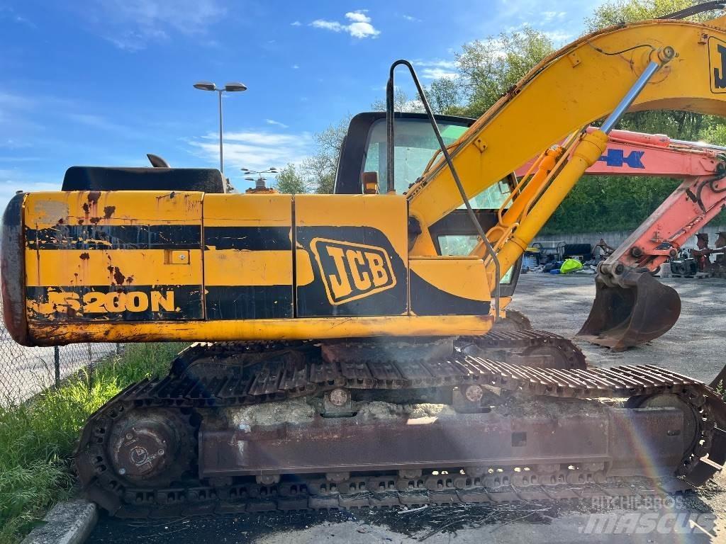 JCB JS 200 Bageri gusjeničari