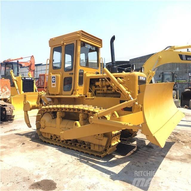 CAT D 6 D Buldožeri gusjeničari