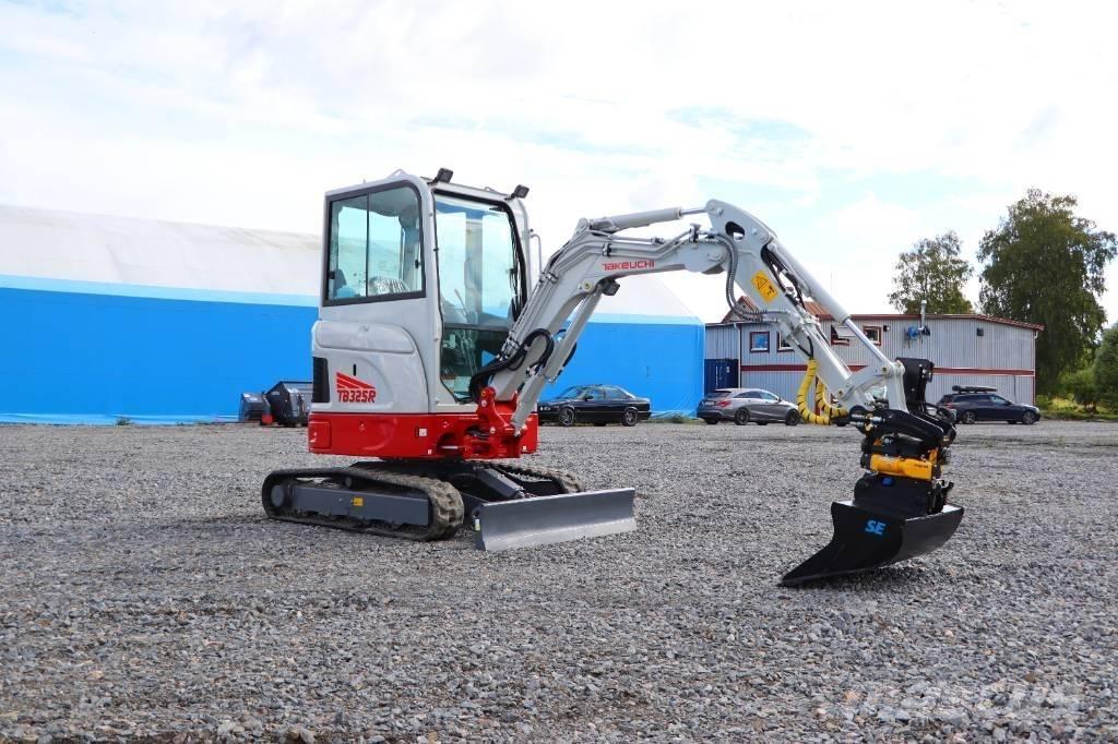 Takeuchi TB325R Mini bageri <7t