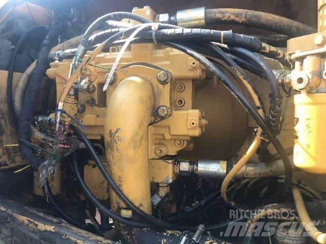 CAT 330 B L Bageri gusjeničari