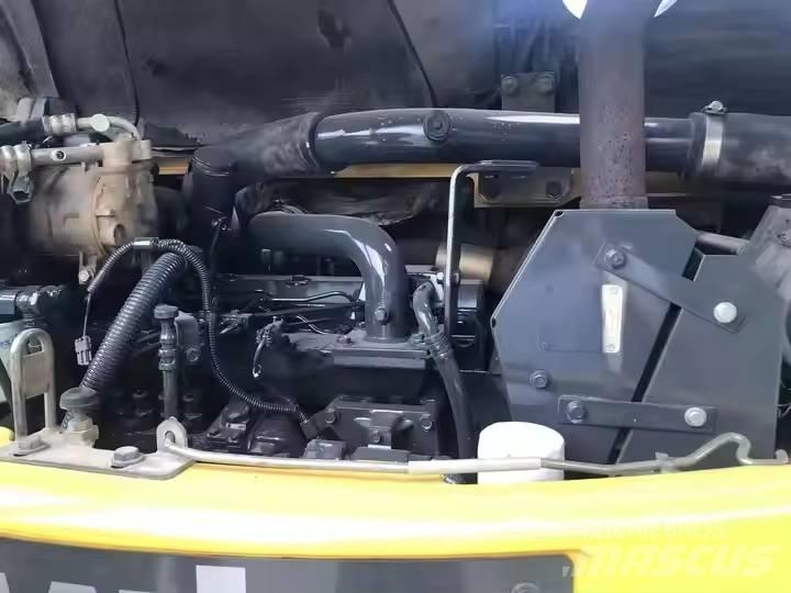 Komatsu PC78US Midi bageri 7t – 12t