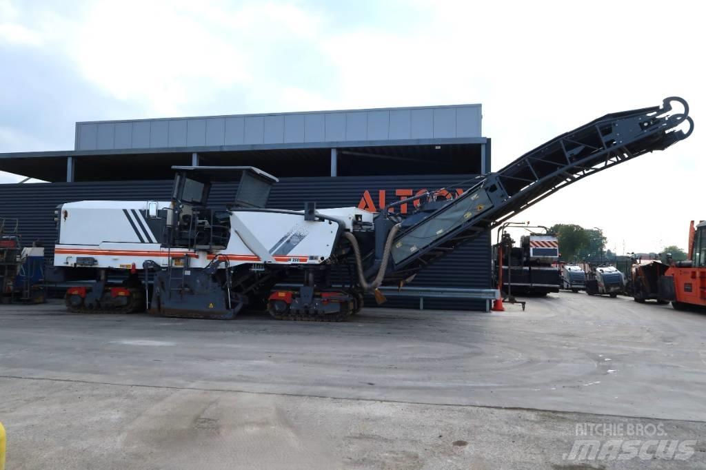 Wirtgen W250 Asfaltne hladne glodalice