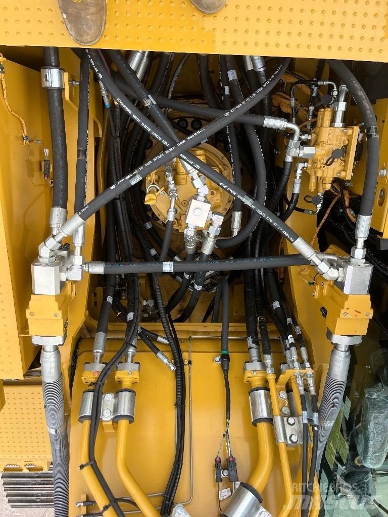 CAT 340 Bageri gusjeničari