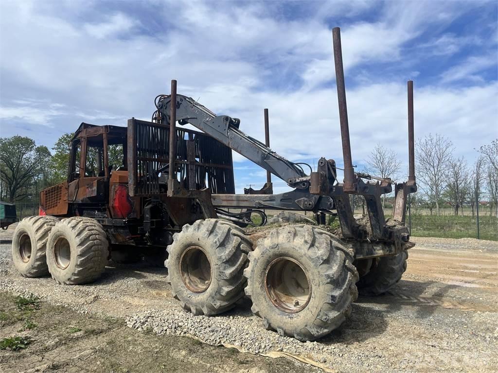 Komatsu 890.3 Harversteri
