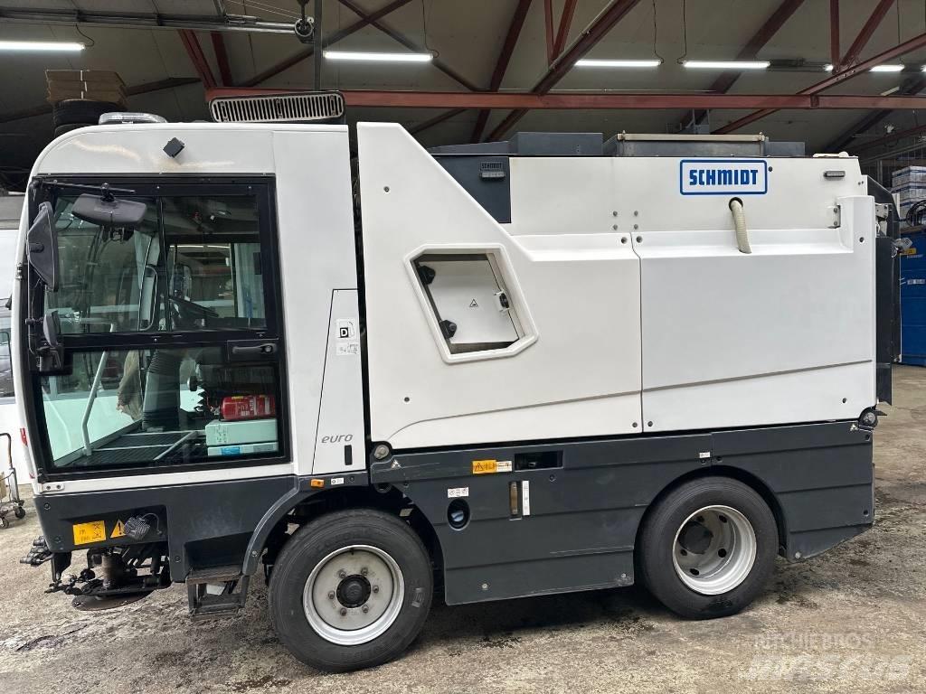 Schmidt Cleango 500 Strojevi za metenje