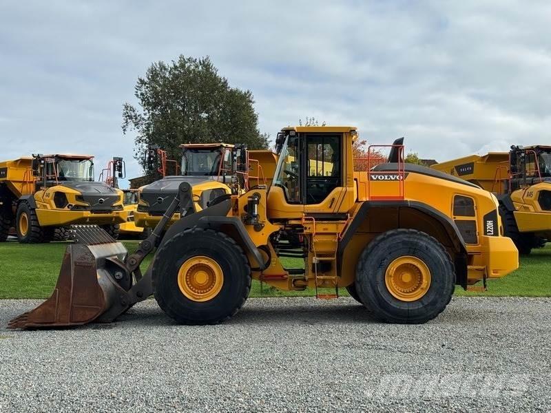 Volvo L 220 H Utovarivači na kotačima