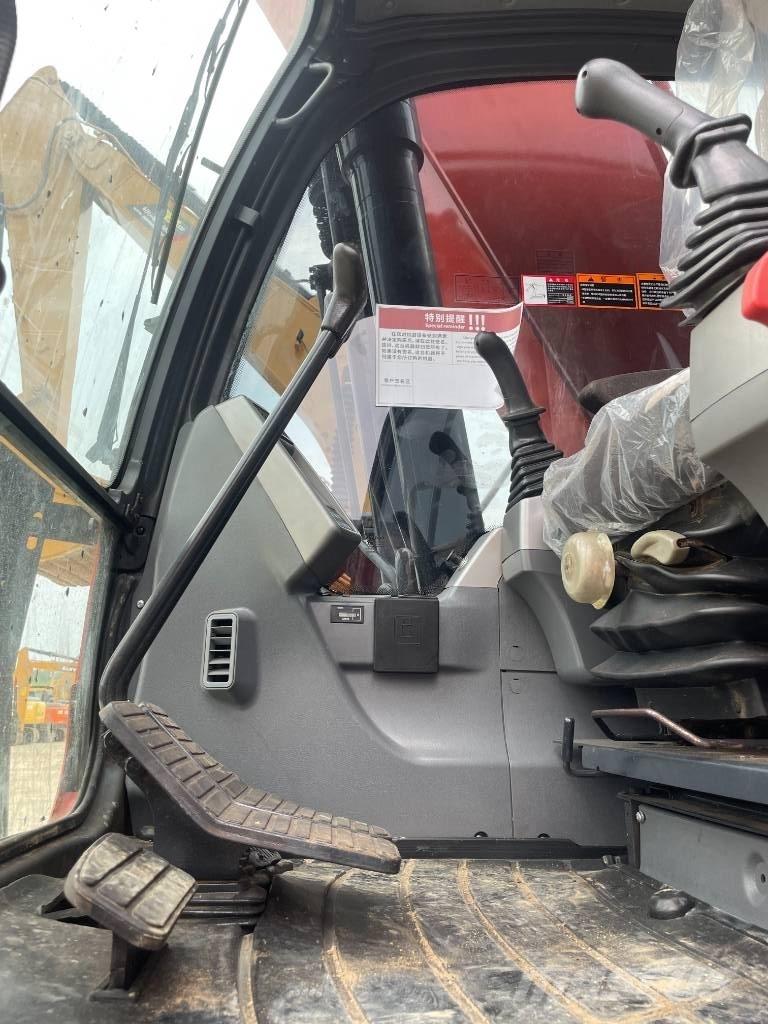 Doosan DX225LCA Bageri gusjeničari