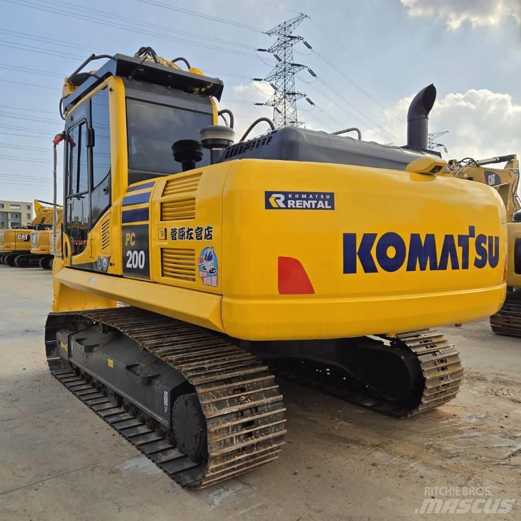 Komatsu PC 200-8 Bageri gusjeničari