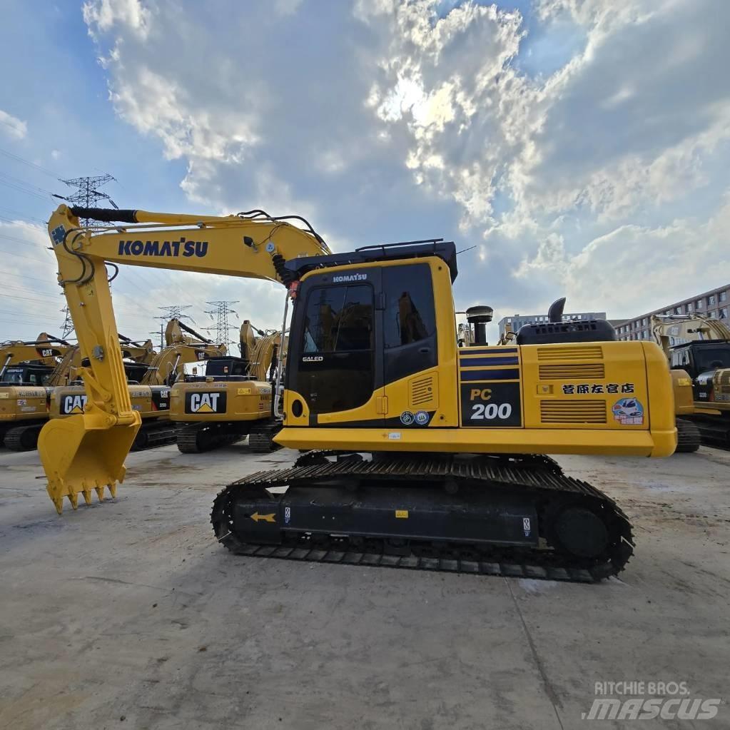 Komatsu PC 200-8 Bageri gusjeničari