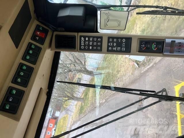 John Deere 6950 Strojevi za krmu na vlastiti pogon