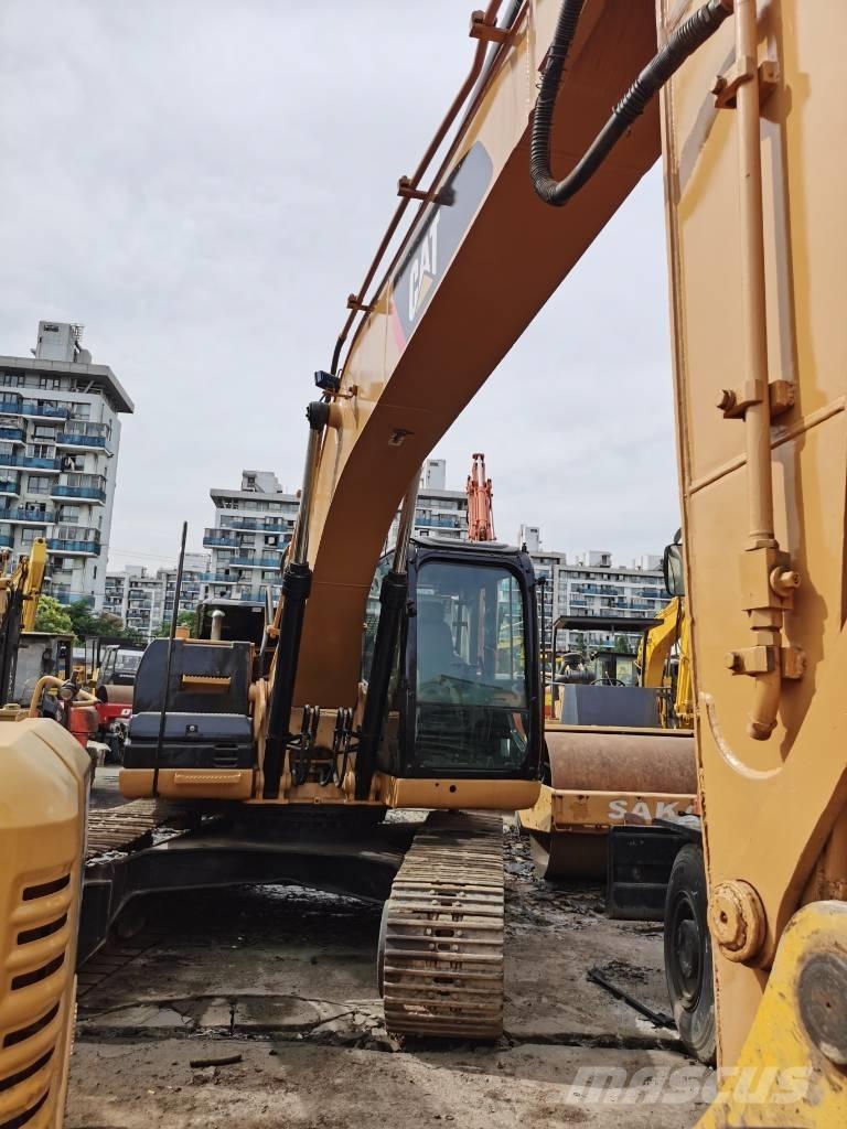 CAT 323D Bageri gusjeničari