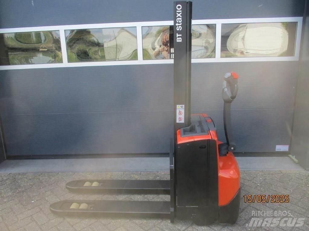 BT SWE 080L Ručni električni viličar