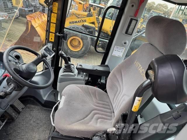 Hitachi ZW 250-6 Utovarivači na kotačima