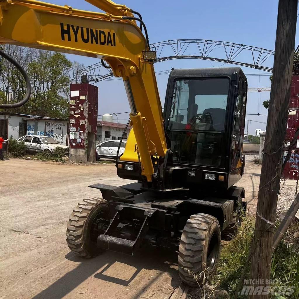 Hyundai R60W-7 Bageri na kotačima