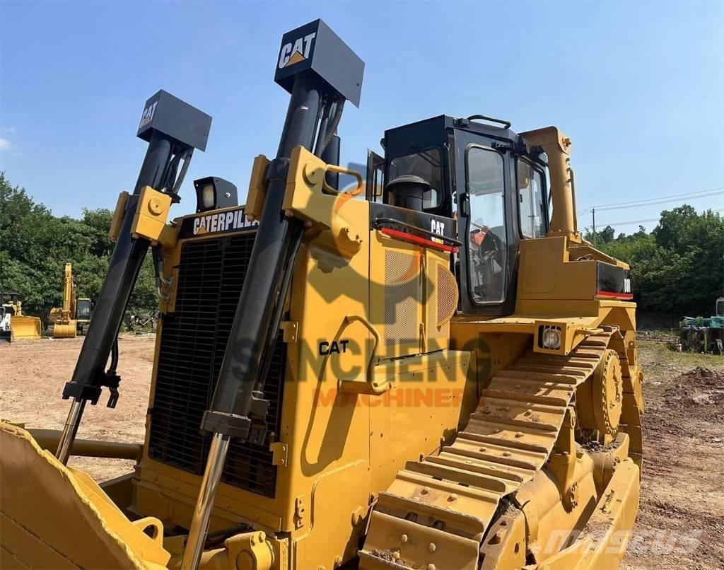 CAT D 8 R Buldožeri gusjeničari