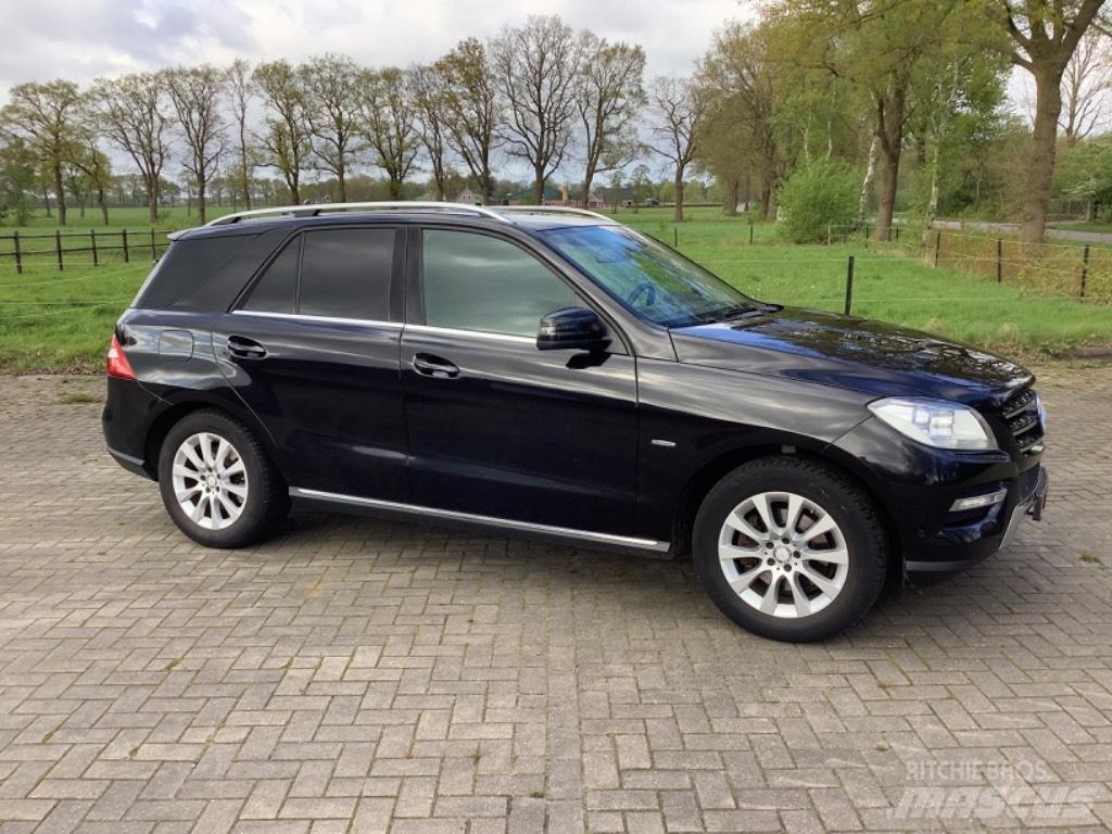 Mercedes-Benz ML 350 Terenska vozila