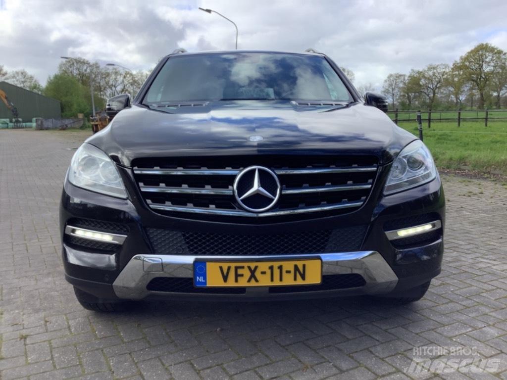 Mercedes-Benz ML 350 Terenska vozila