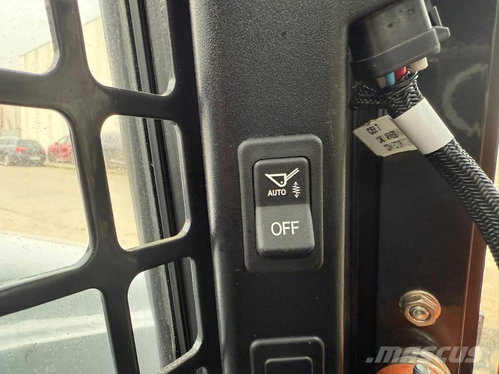 Bobcat S 590 Skid steer mini utovarivači