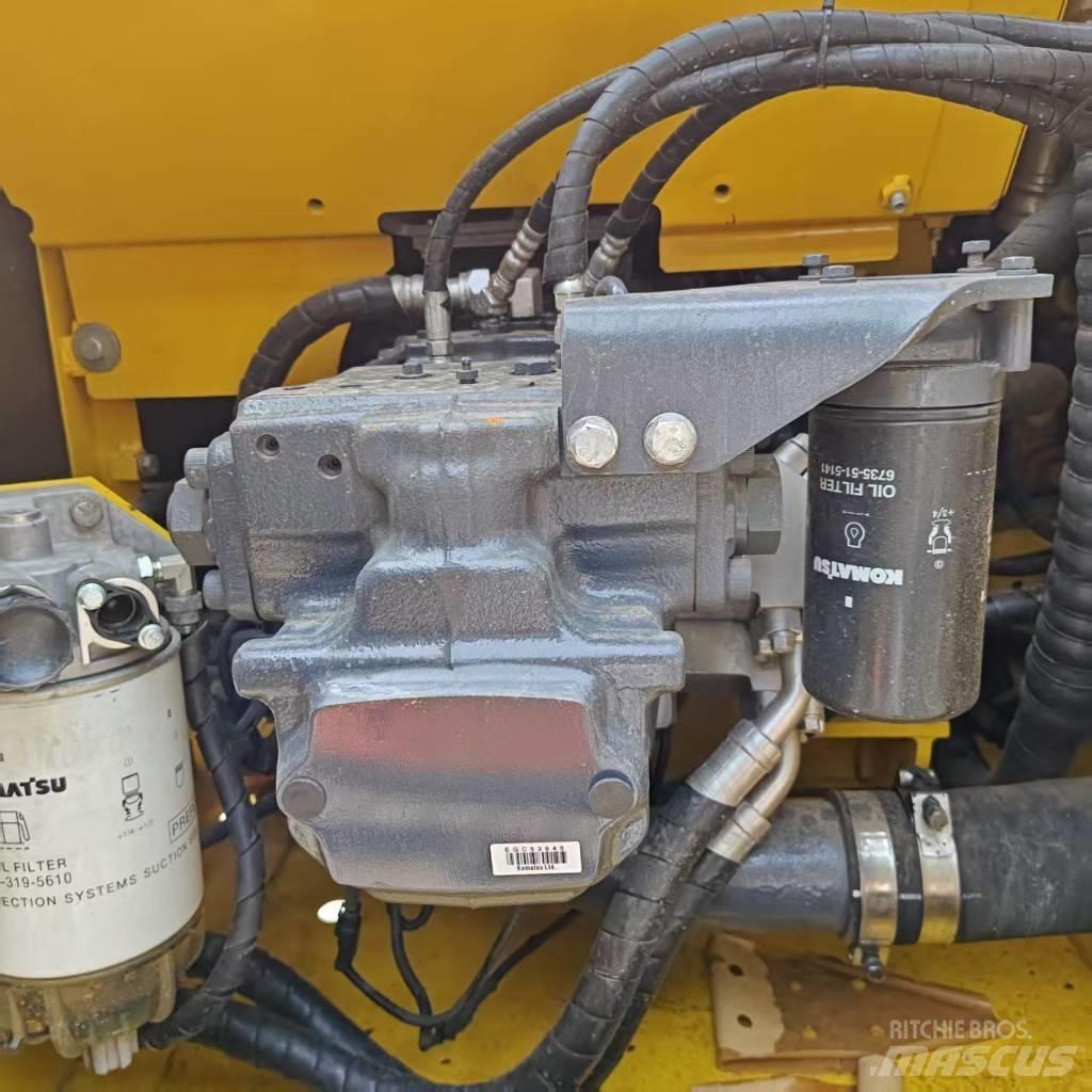 Komatsu PC 200-8 Bageri gusjeničari