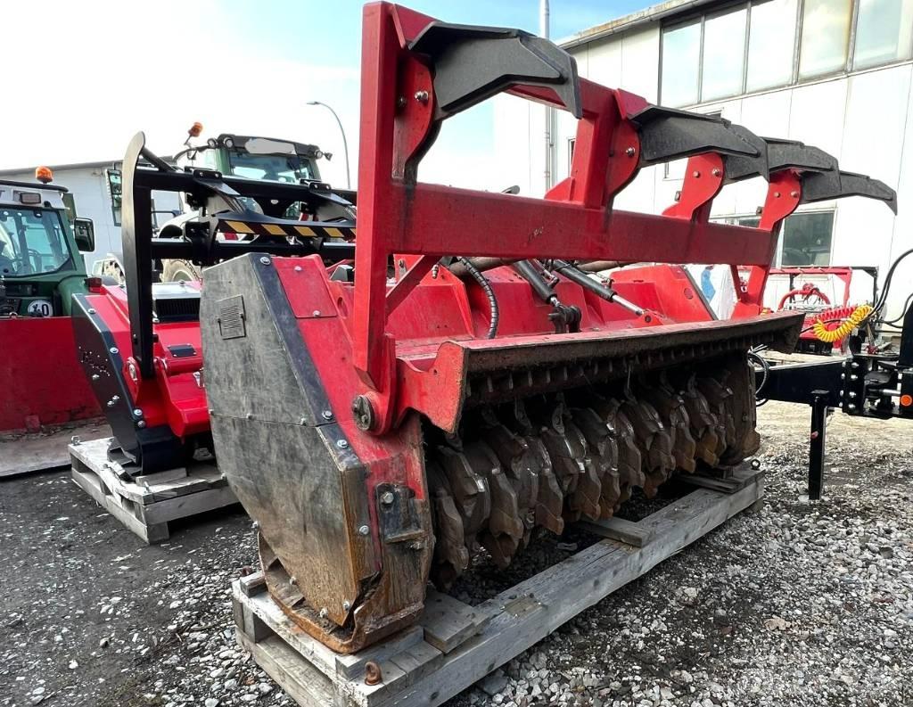 Prinoth AHWI M700 Šumarski malčeri