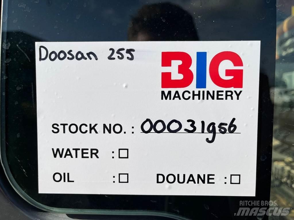 Doosan DX255LC-3 Bageri gusjeničari